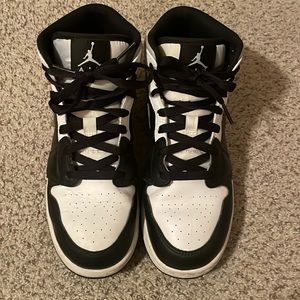 Nike Air Jordan 1 Mid